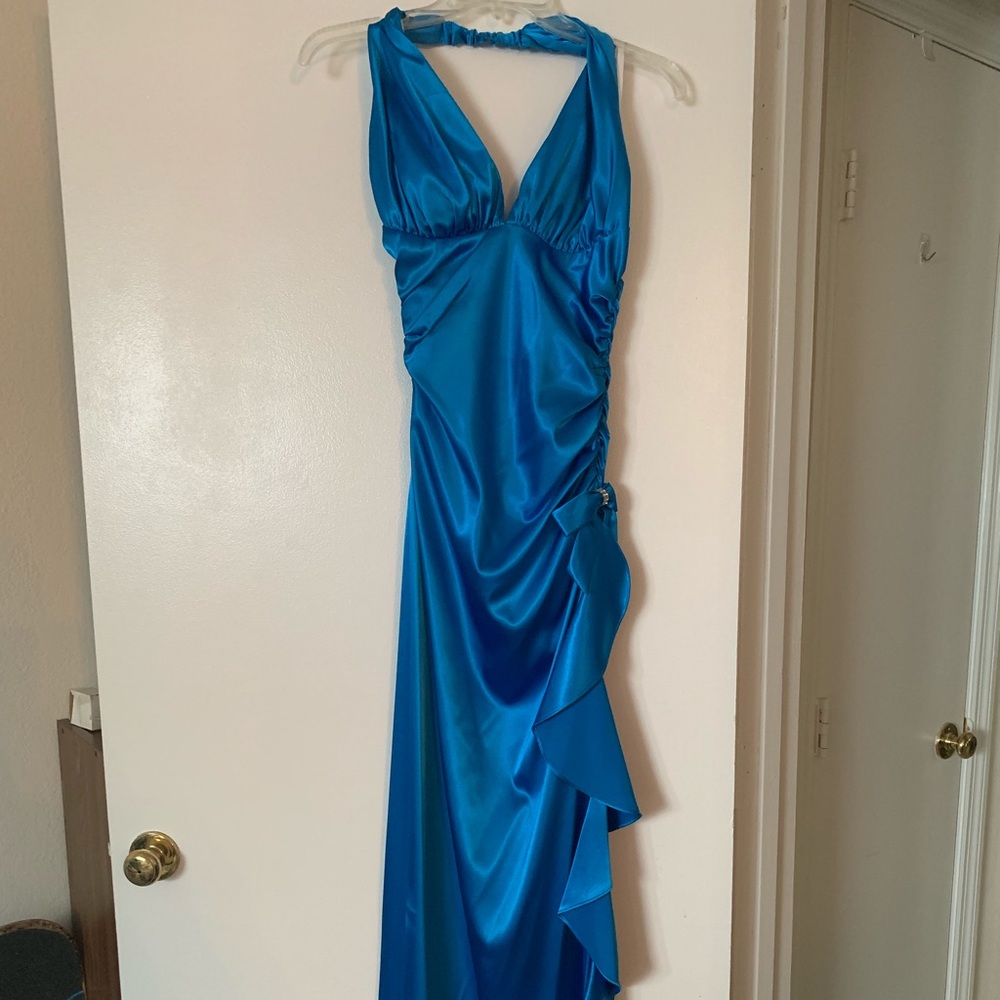 Blue halter dress juniors size 4